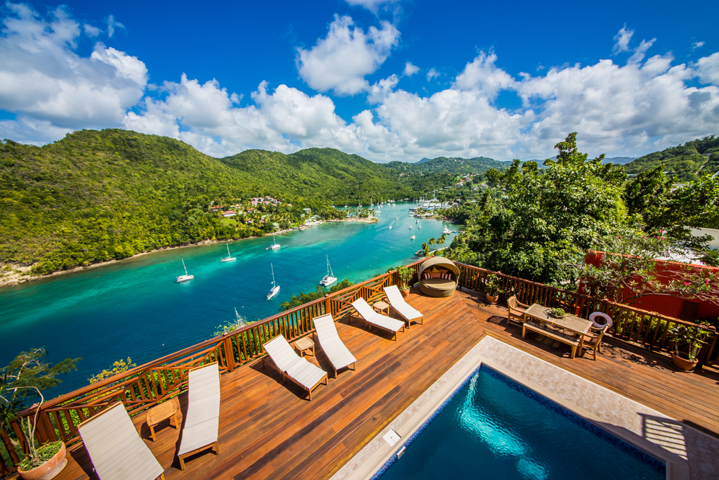 Villa On The Bay pool view